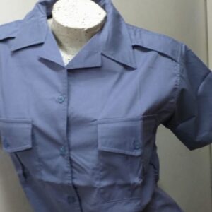 camisa celeste uniforme policial